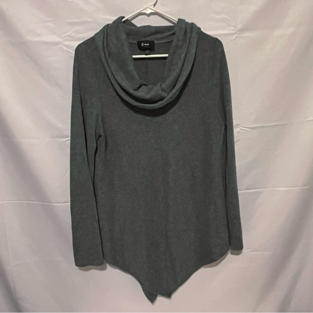 B WEAR, Women’s Cowl Neck, Long Sleeve, Comfy Gray Shirt, Size X-Large